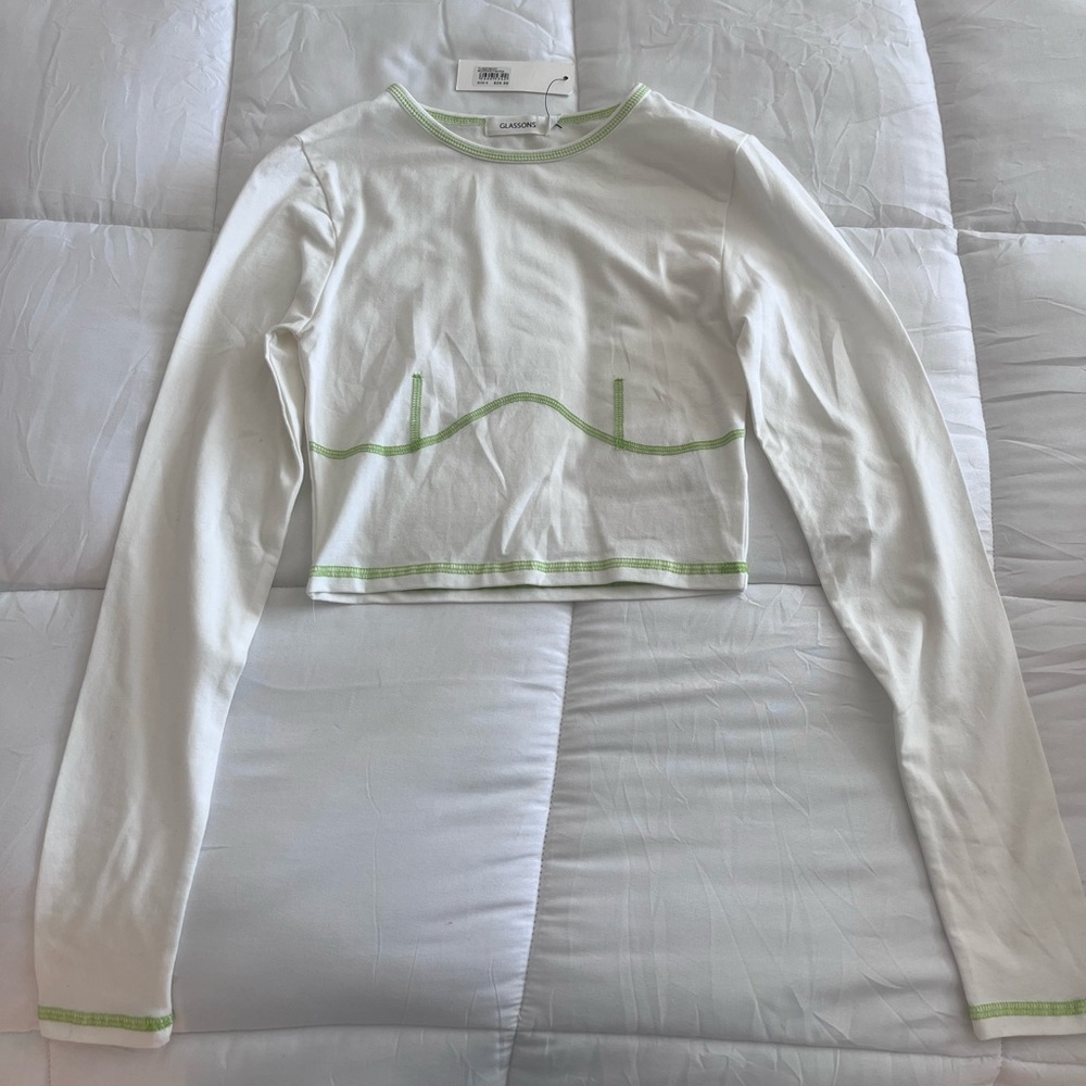 NWT Glassons top